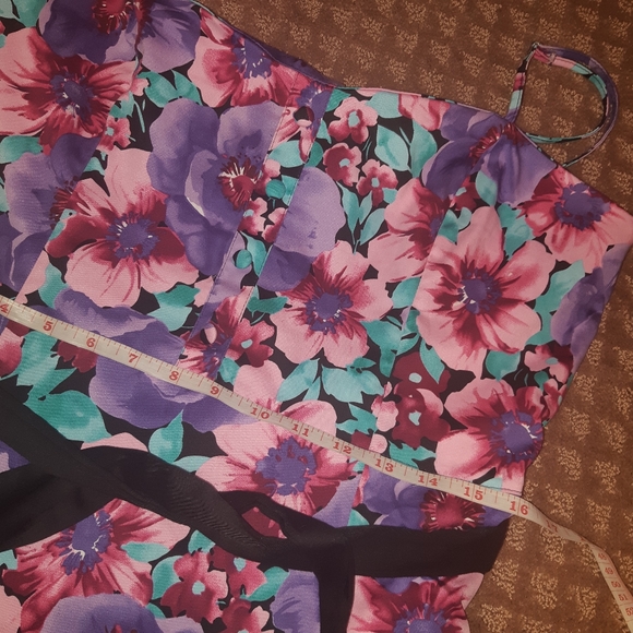 Lady Dutch Floral Dress XL NWT - Picture 16 of 16